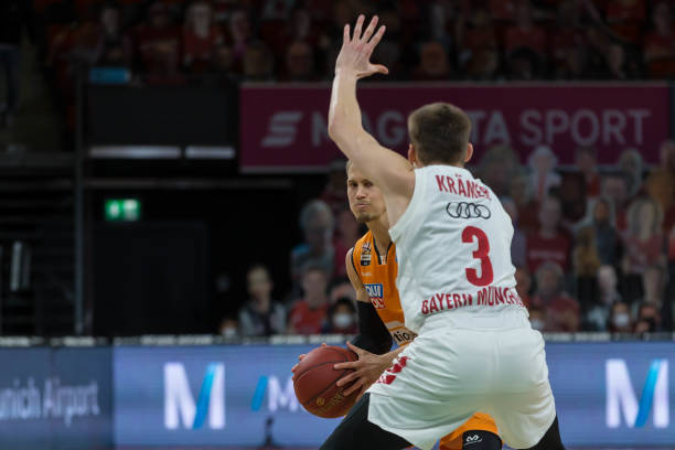 显得力不从 显得力不从