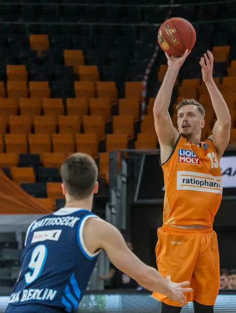 与球迷期待 与球迷期待