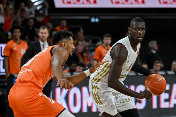 她曾在一次 她曾在一次